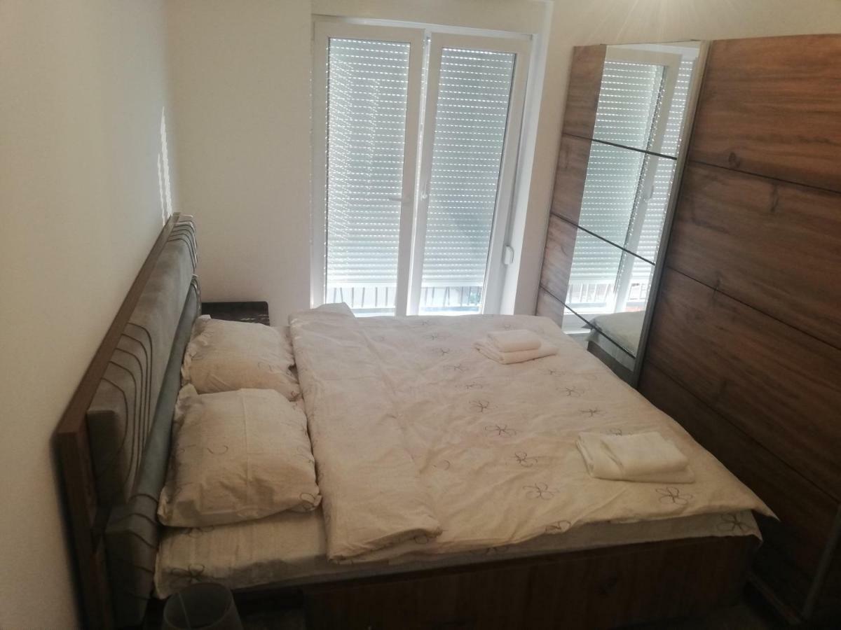 Apartment 3 Приштина Экстерьер фото