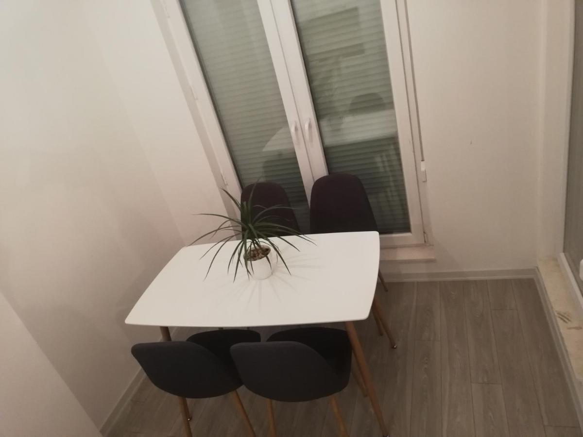 Apartment 3 Приштина Экстерьер фото